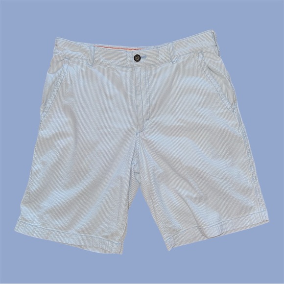 Izod Other - IZOD Classic Seersucker Golf Shorts Blue and White Striped Size 32